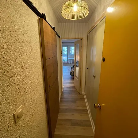 L'escapade Marine אגדה